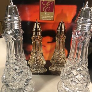 Essex Chrystal cleat 7” salt and pepper set